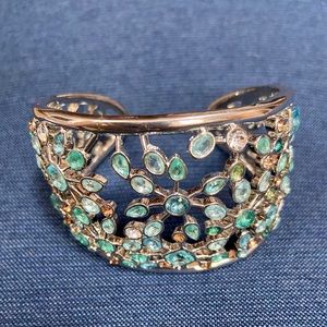 🎁 3 for $15 item  Silver cuff bracelet